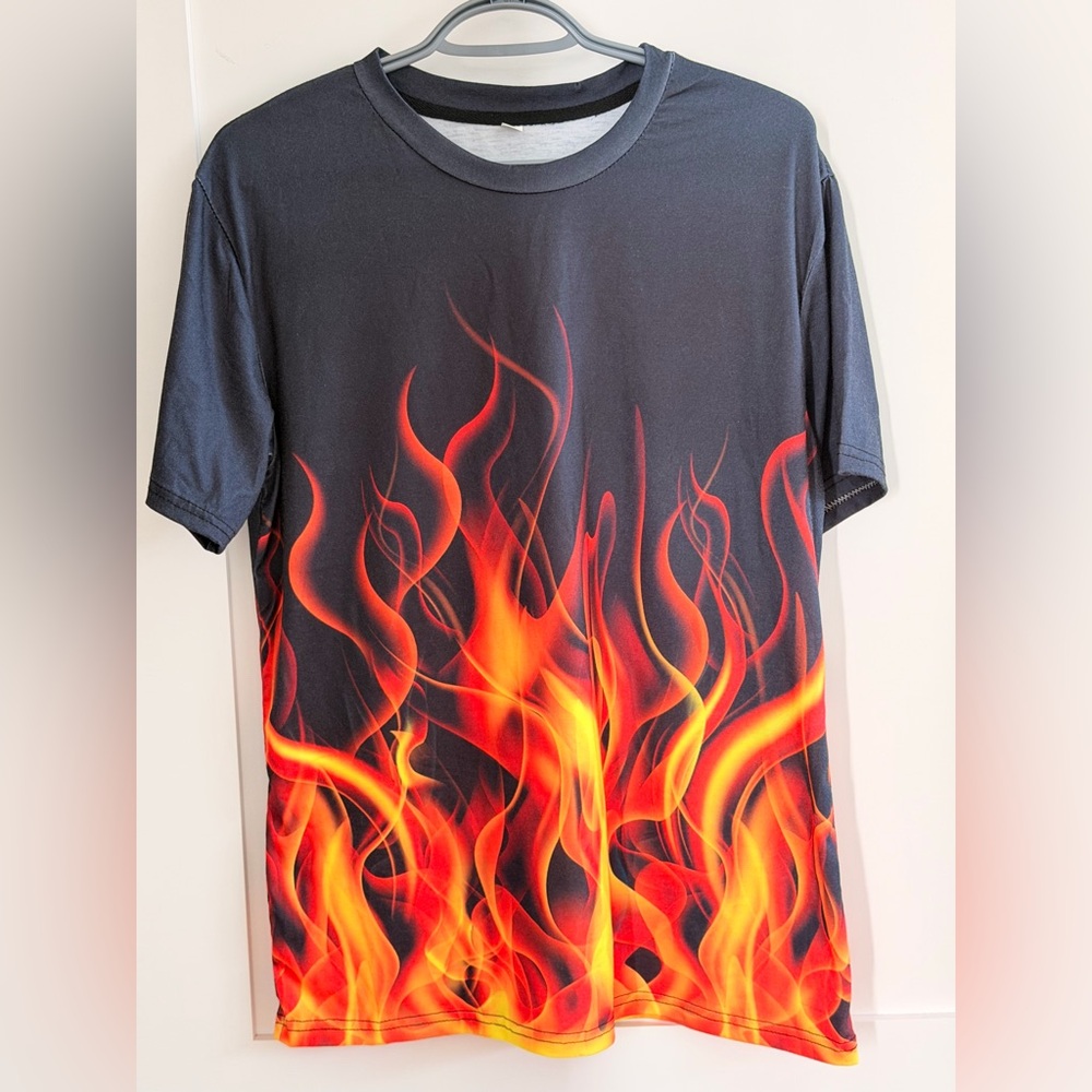 Black Graphic Flame Print Men’s T‑Shirt